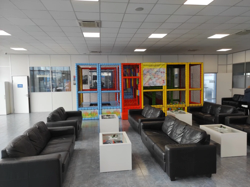 Detské indoor ihrisko v autosalóne AAA Auto Bratislava