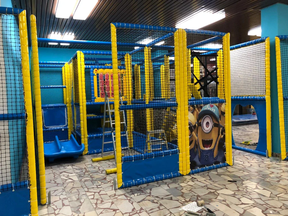 Detská zóna s kaviarňou v Seredi