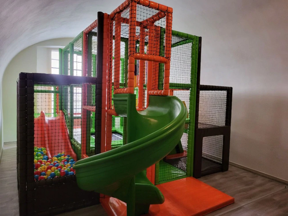 Hravé detské centrum s kaviarňou v Martine