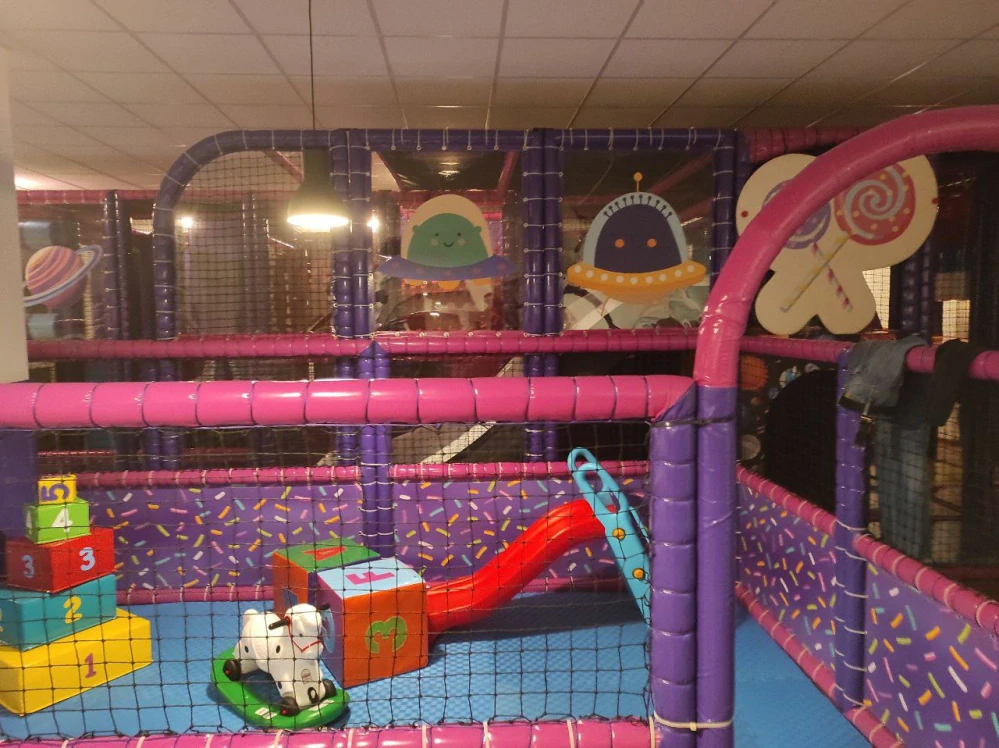 Detské ihrisko pre rodiny v turistickej lokalite v Novom Smokovci